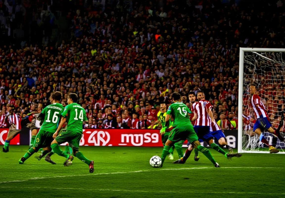 巴塞罗那vs马德里竞技：西甲巅峰对决赛事前瞻(图2)